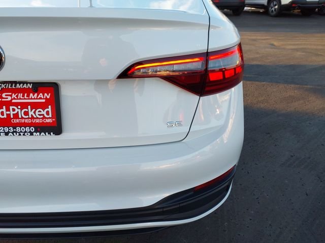 2024 Volkswagen Jetta SE - Photo 29