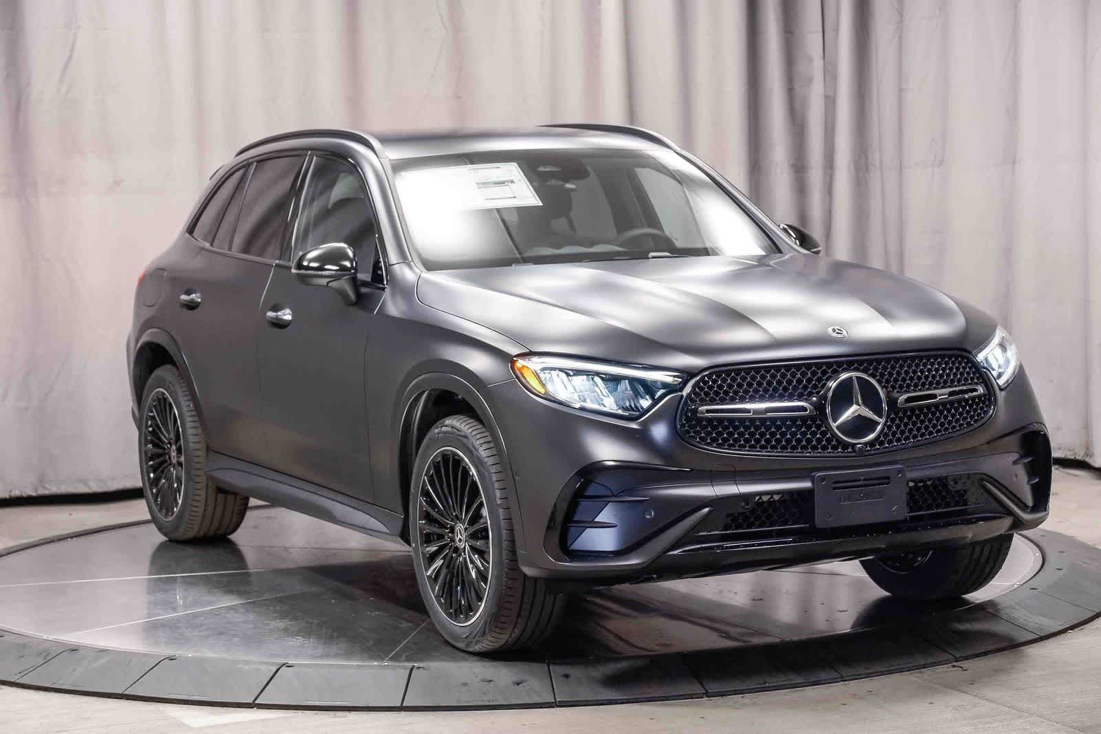 New 2026 MANUFAKTUR exclusive graphite grey magno Mercedes-Benz GLC 300 image 5