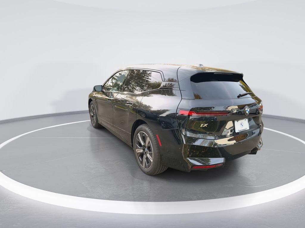 2026 BMW iX 45 - Photo 6