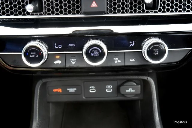 New 2026 Platinum White Pearl Honda FWD Sport image 16