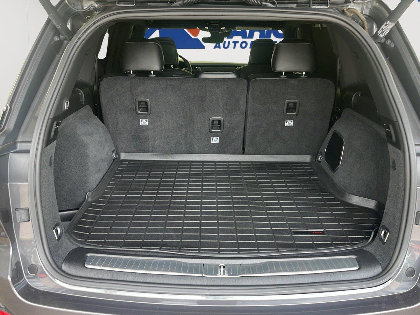 Used 2022 Baltic Gray Metallic Clearcoat Jeep Overland image 10