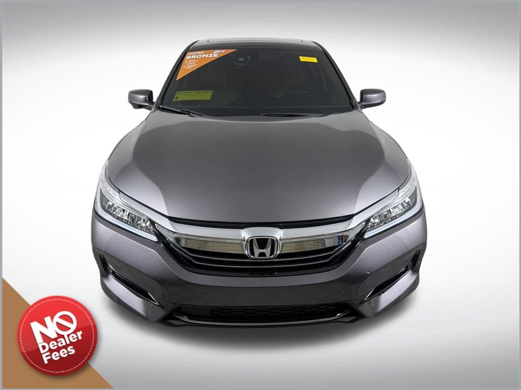 Used 2017 Gray Honda Touring image 8
