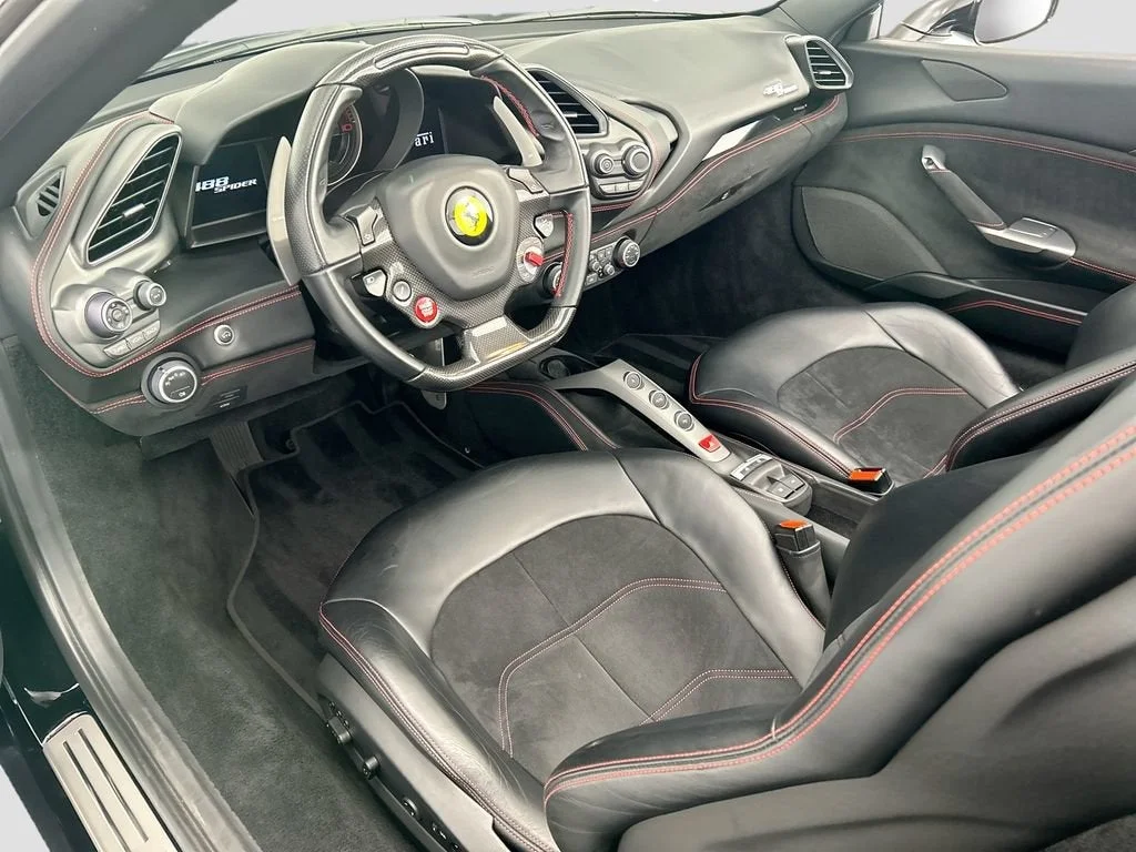 Used 2018 Nero Ferrari  image 17