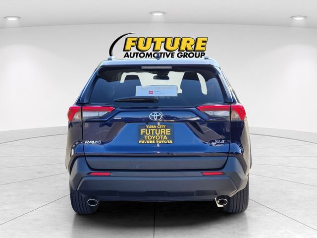 Used 2025  Toyota XLE image 5