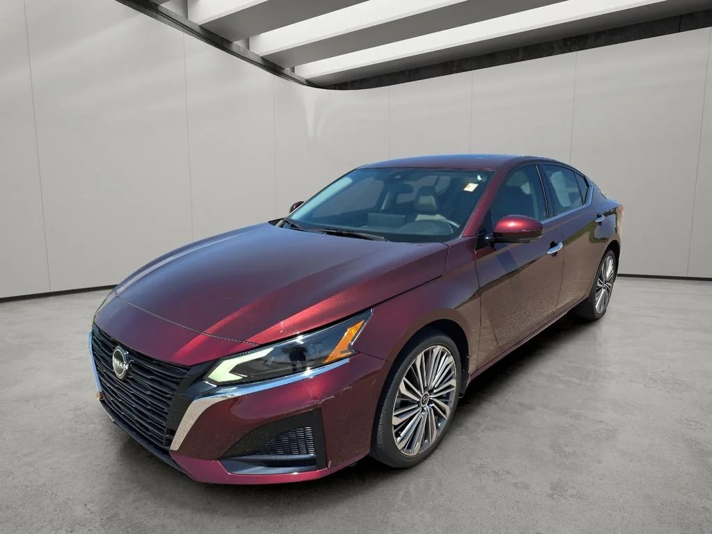 Used 2023 Garnet Pearl Metallic Nissan 2.5 SL image 1