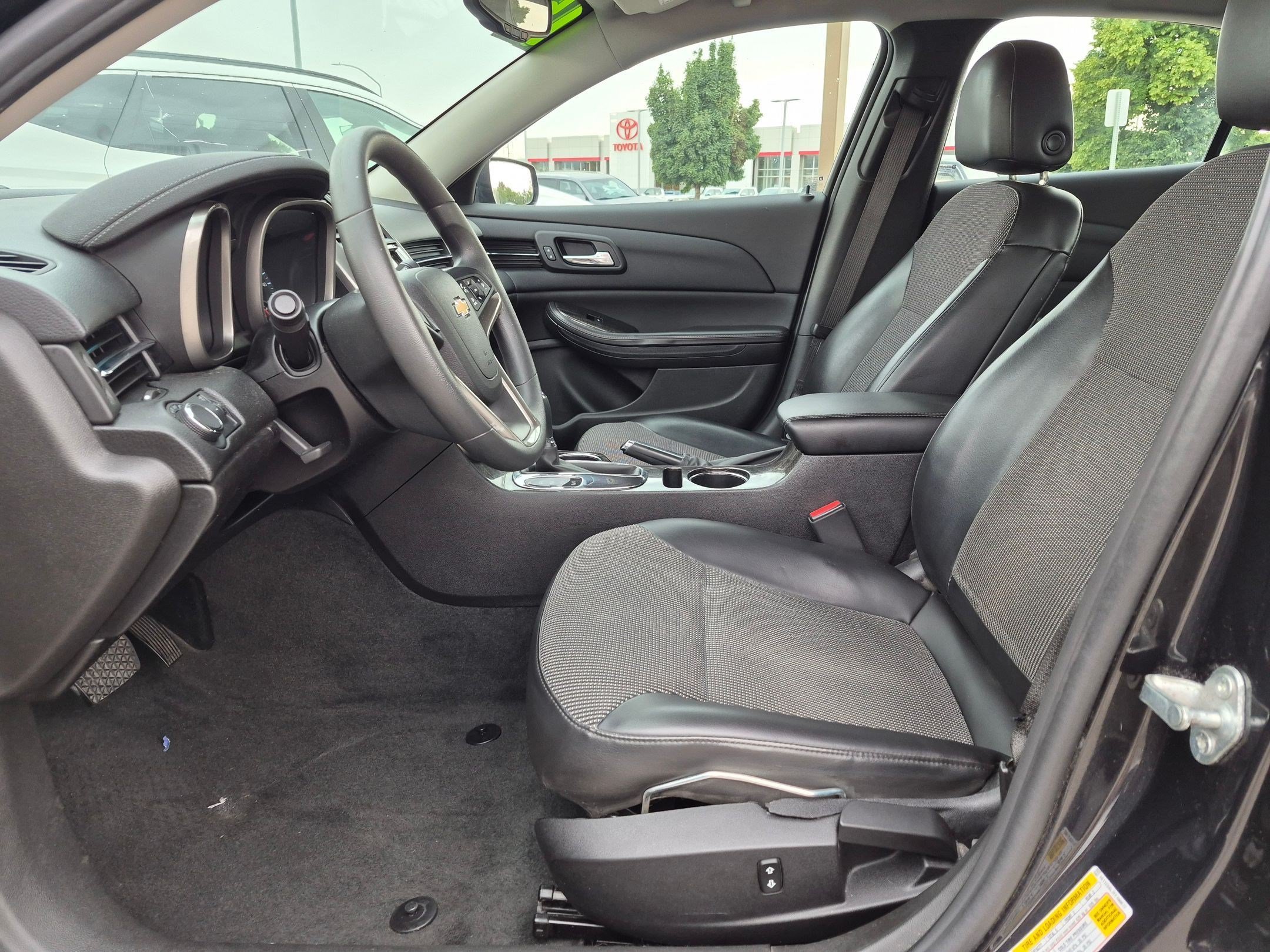 Used 2015 Black Granite Metallic Chevrolet LT image 15