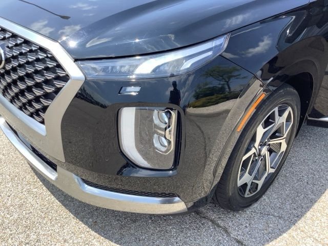 Used 2022 Abyss Black Hyundai Calligraphy image 25