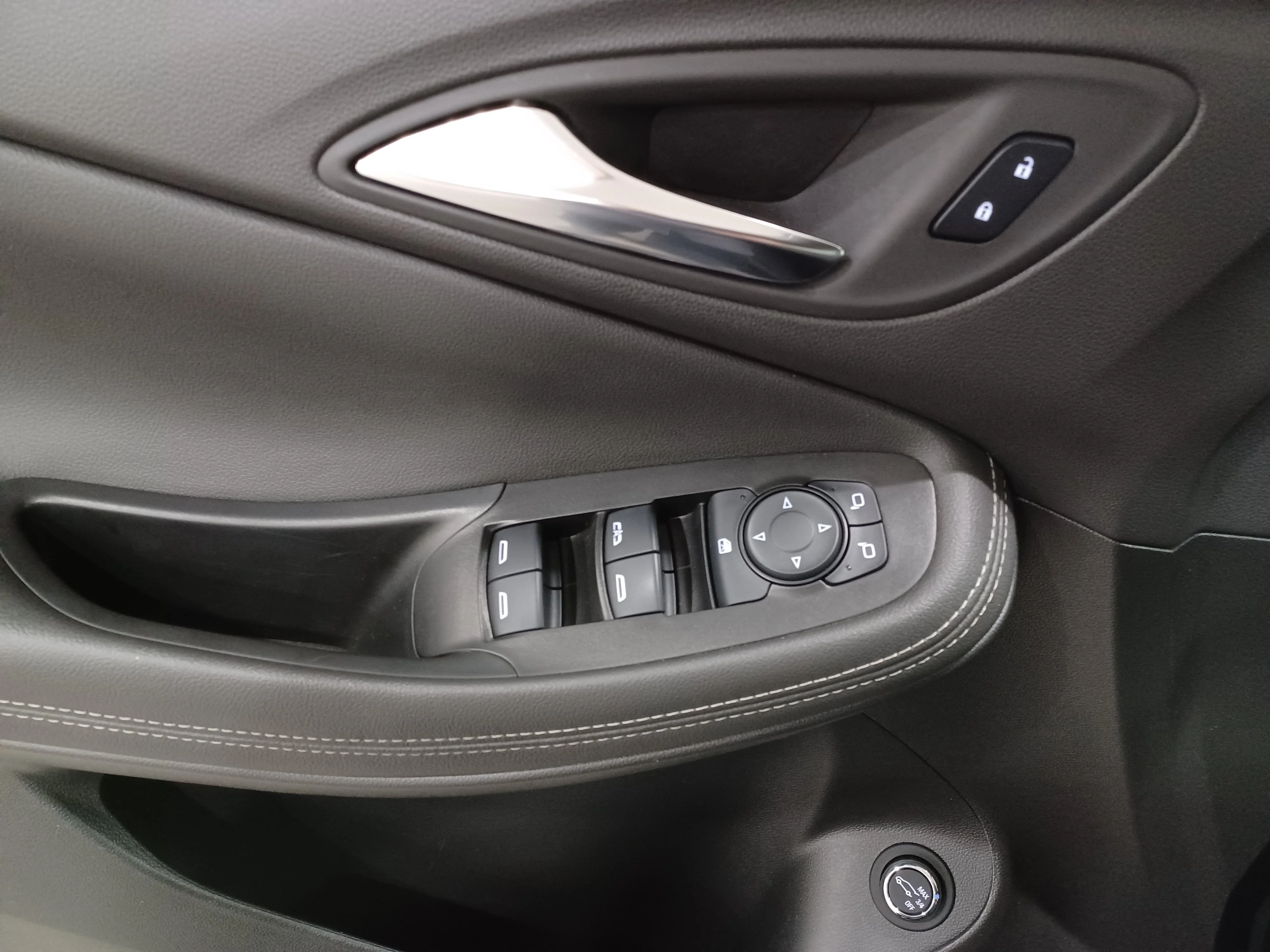 Certified Used 2024 Ebony Twilight Metallic Buick Sport Touring AWD*Adaptive Cruise | Remote Start | Htd Leather | Htd Wheel | Blind Spot Detection image 9