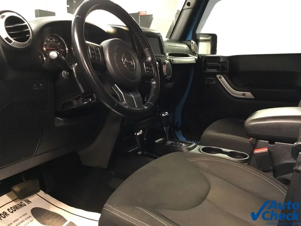 Used 2018 Blue Jeep Unlimited Sahara image 25