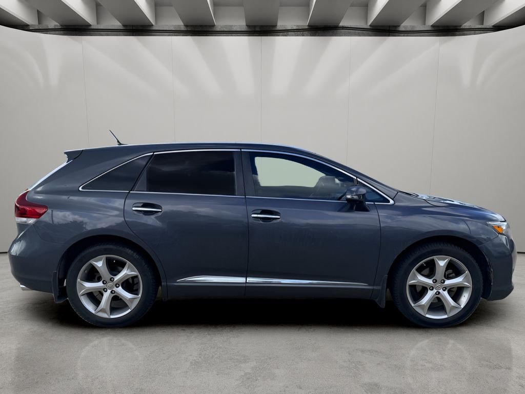 Used 2013 Magnetic Gray Pearl Toyota Limited image 6