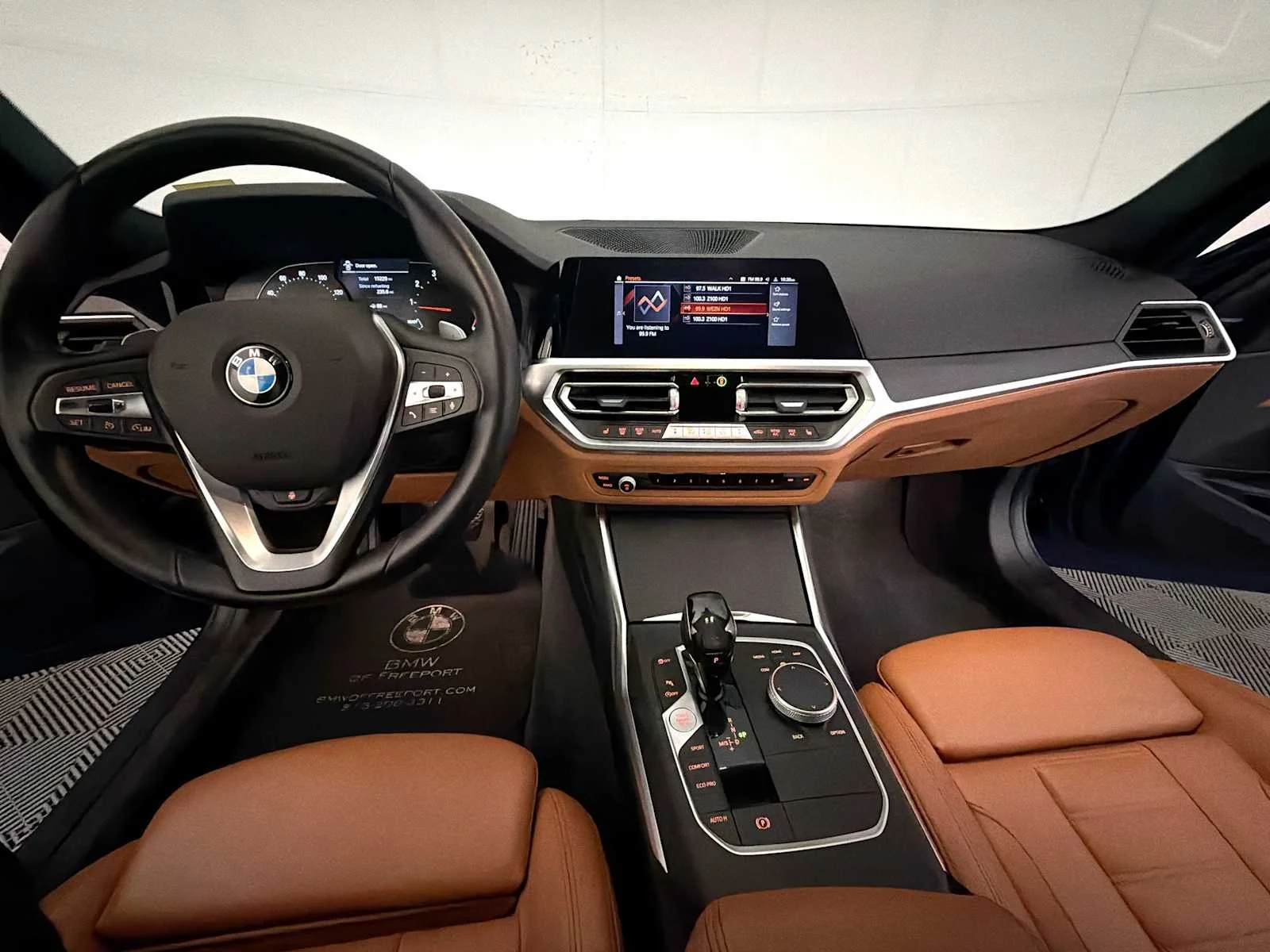 2021 BMW 3 Series 330i - Photo 14