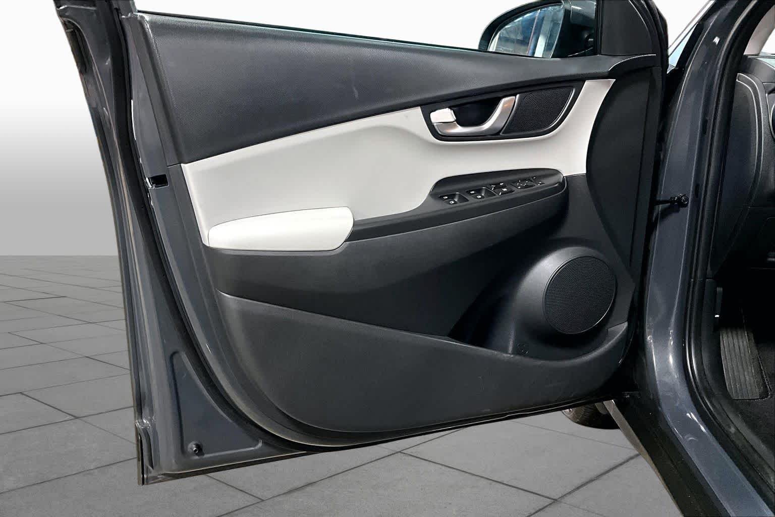 Used 2023 Ecotronic Gray Hyundai SEL image 41
