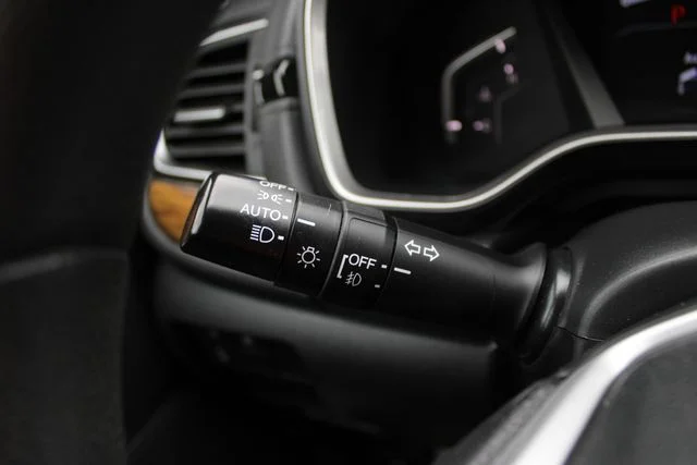 Used 2020  Honda EX image 7