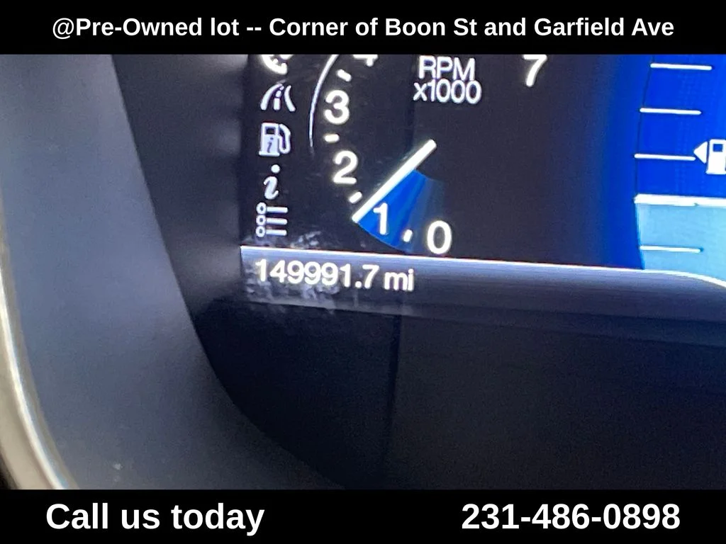 Used 2014 Silver Ford Titanium image 22
