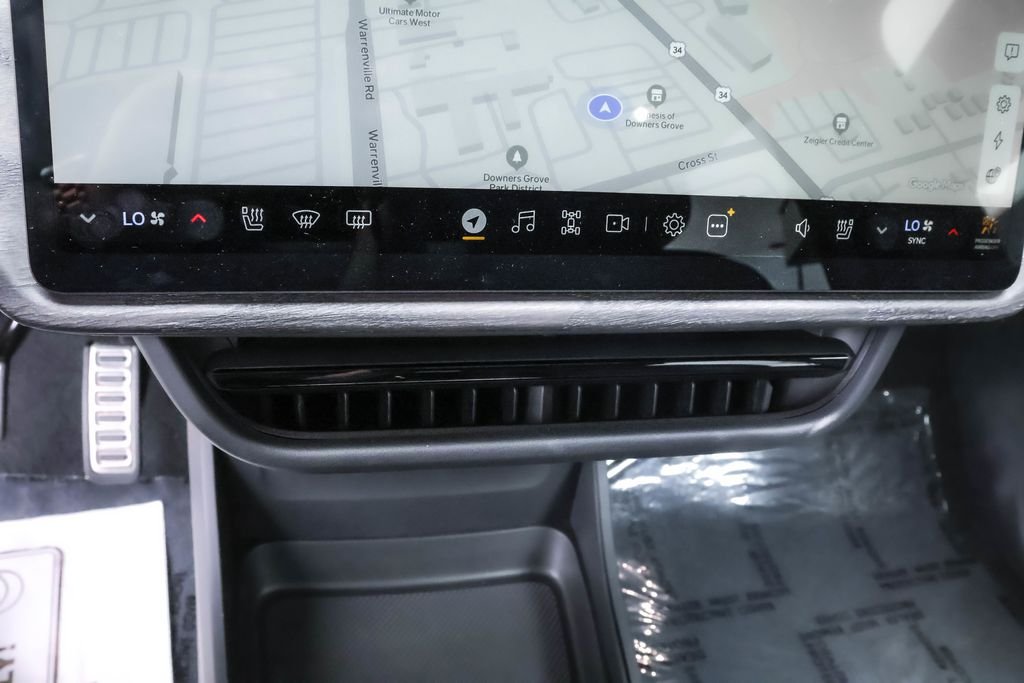 Used 2022  Rivian Launch Edition image 18