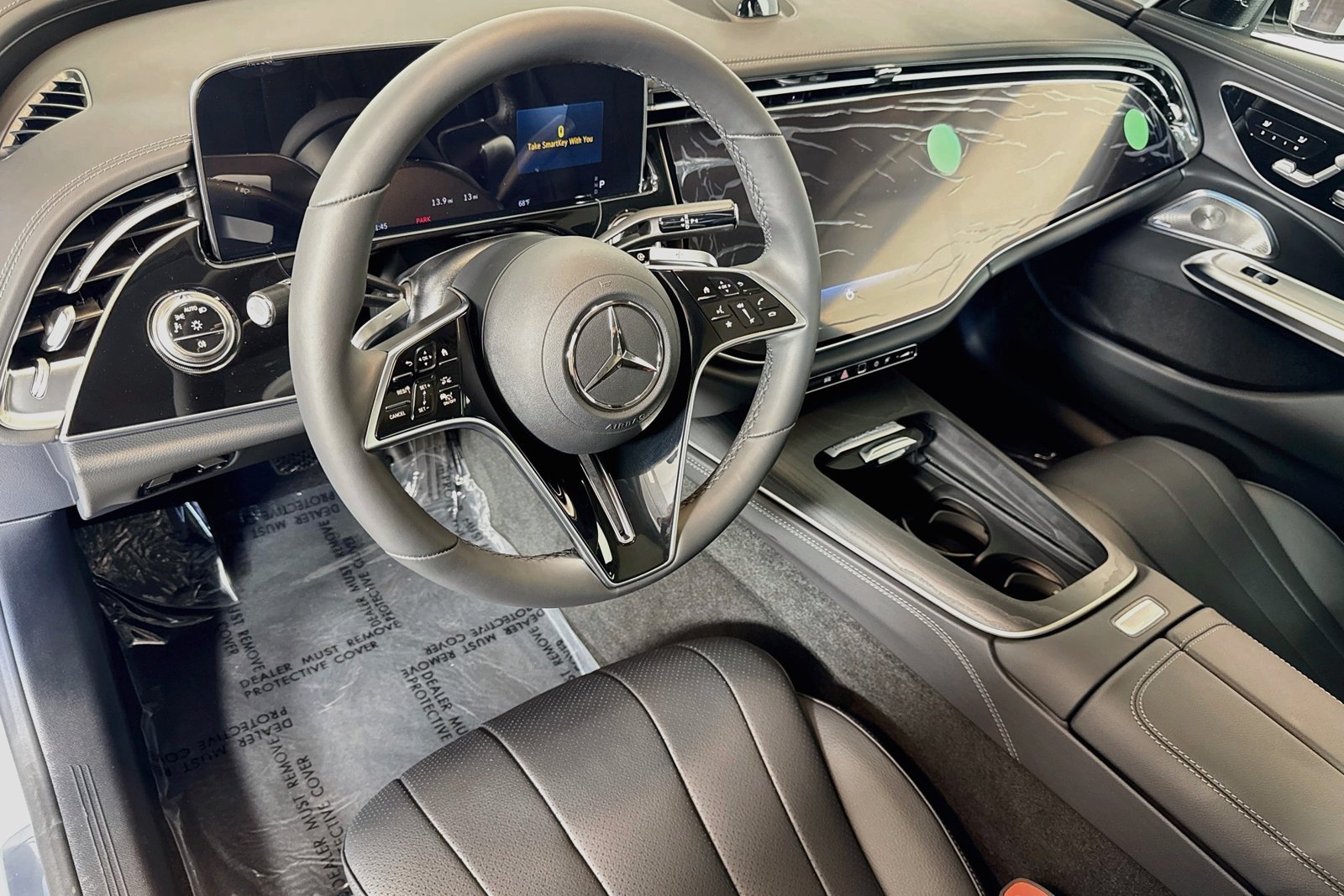 New 2026 MANUFAKTUR Moonlight White Metallic Mercedes-Benz E 350 image 9
