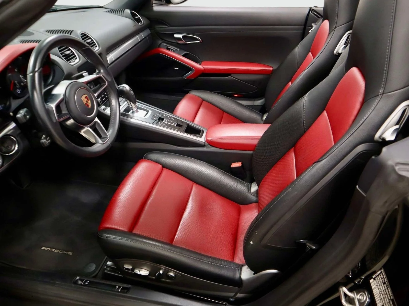 Used 2017 Jet Black Metallic Porsche  image 15