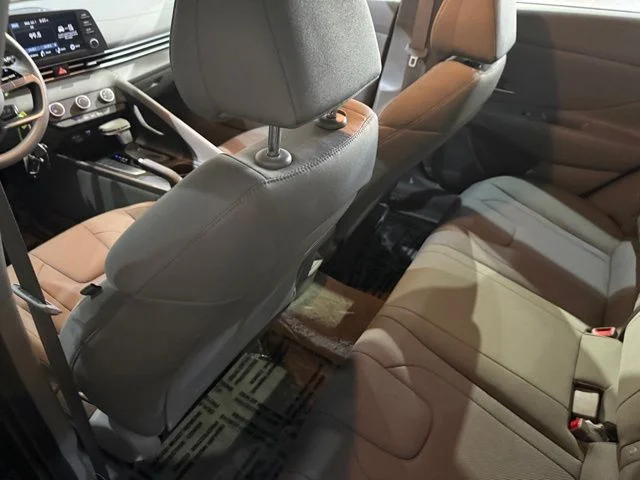 New 2026 Abyss Black Hyundai SE image 26