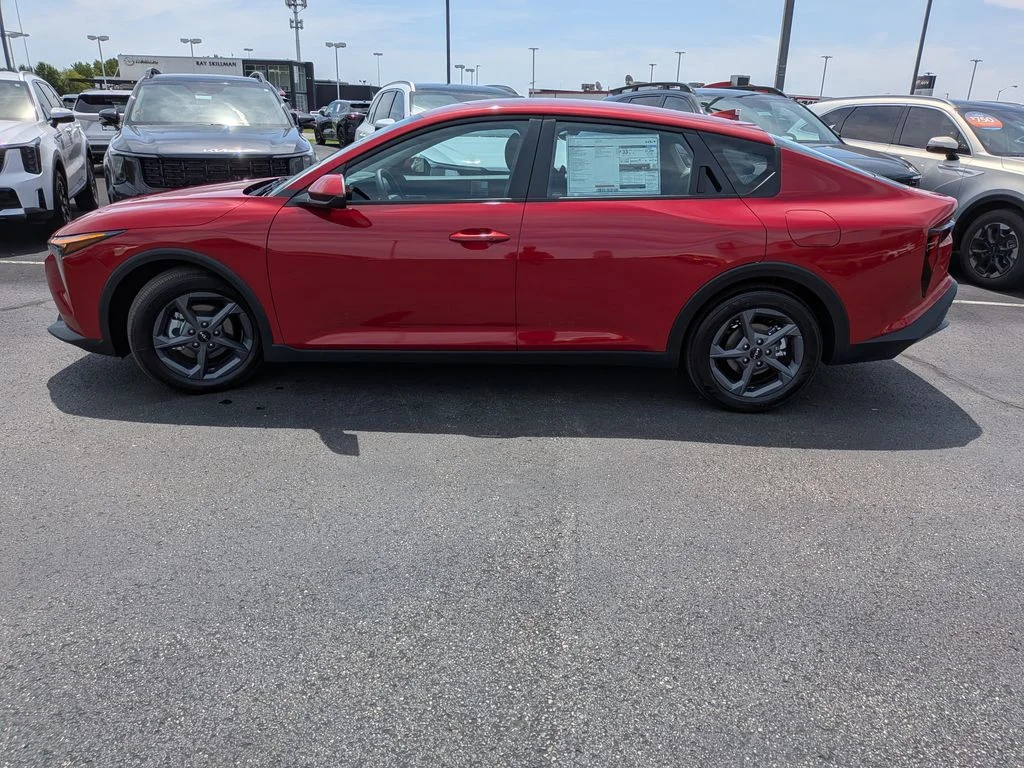 New 2026 Currant Red Kia LXS image 31