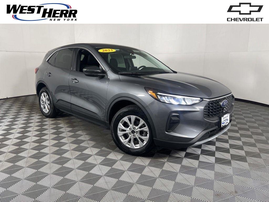 Used 2023 Gray Metallic Ford Active image 1