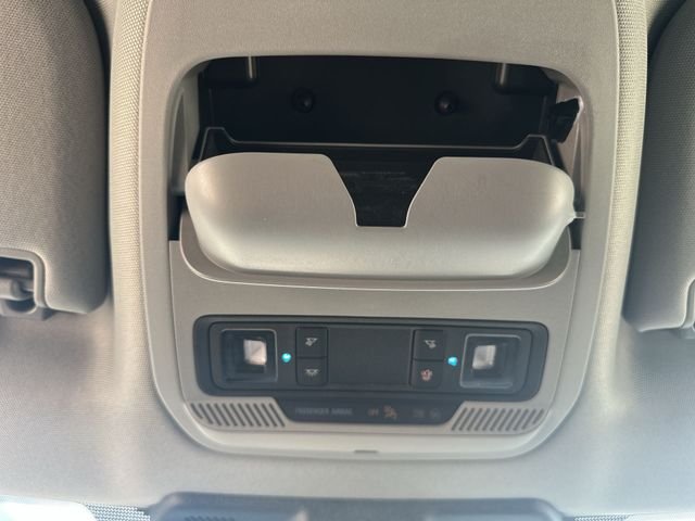 Used 2022 Silver Ford XLT image 39
