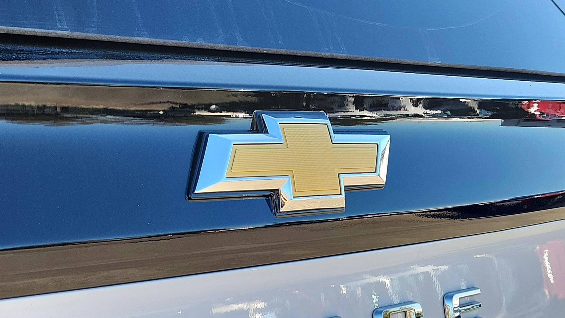 New 2026 Summit White Chevrolet LS image 24