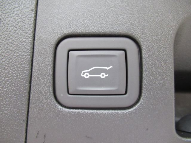 Certified Used 2024 Crystal White Tricoat Cadillac Sport image 39