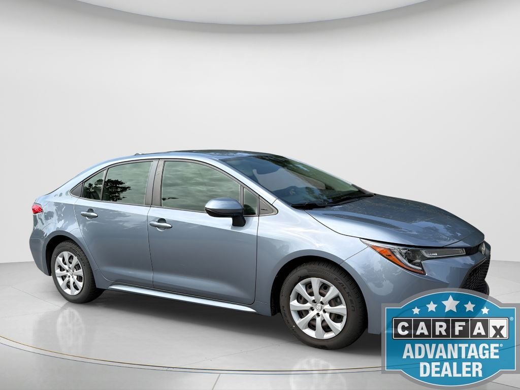 Used 2022 Gray Toyota LE image 5