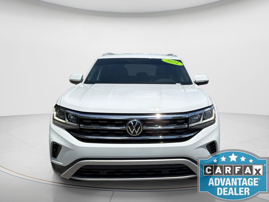 Used 2021 White Volkswagen 2.0T SE w/Technology image 2