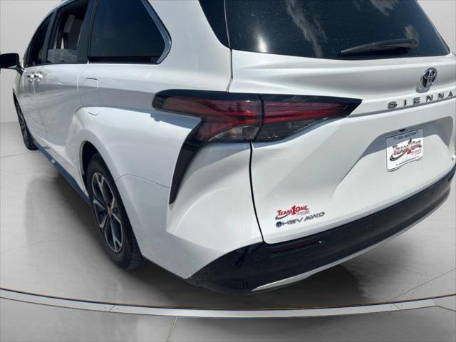 Certified Used 2026 WIND CHILL PEARL Toyota  image 5