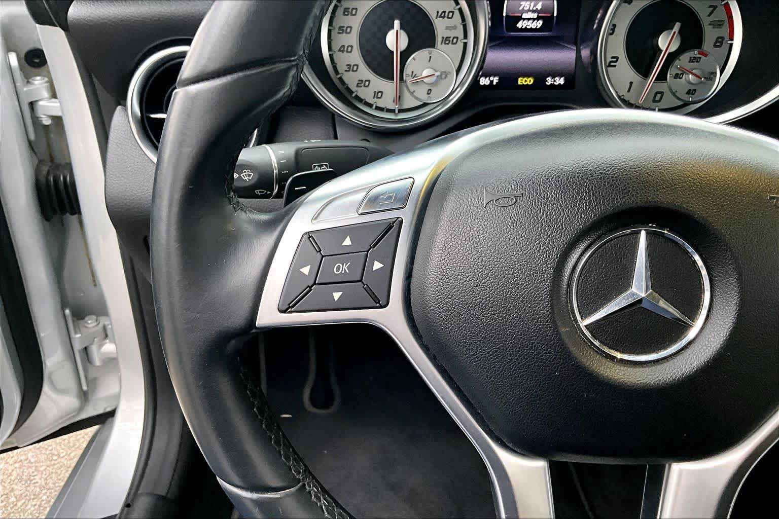 Used 2014 Iridium Silver Metallic Mercedes-Benz SLK 350 image 22