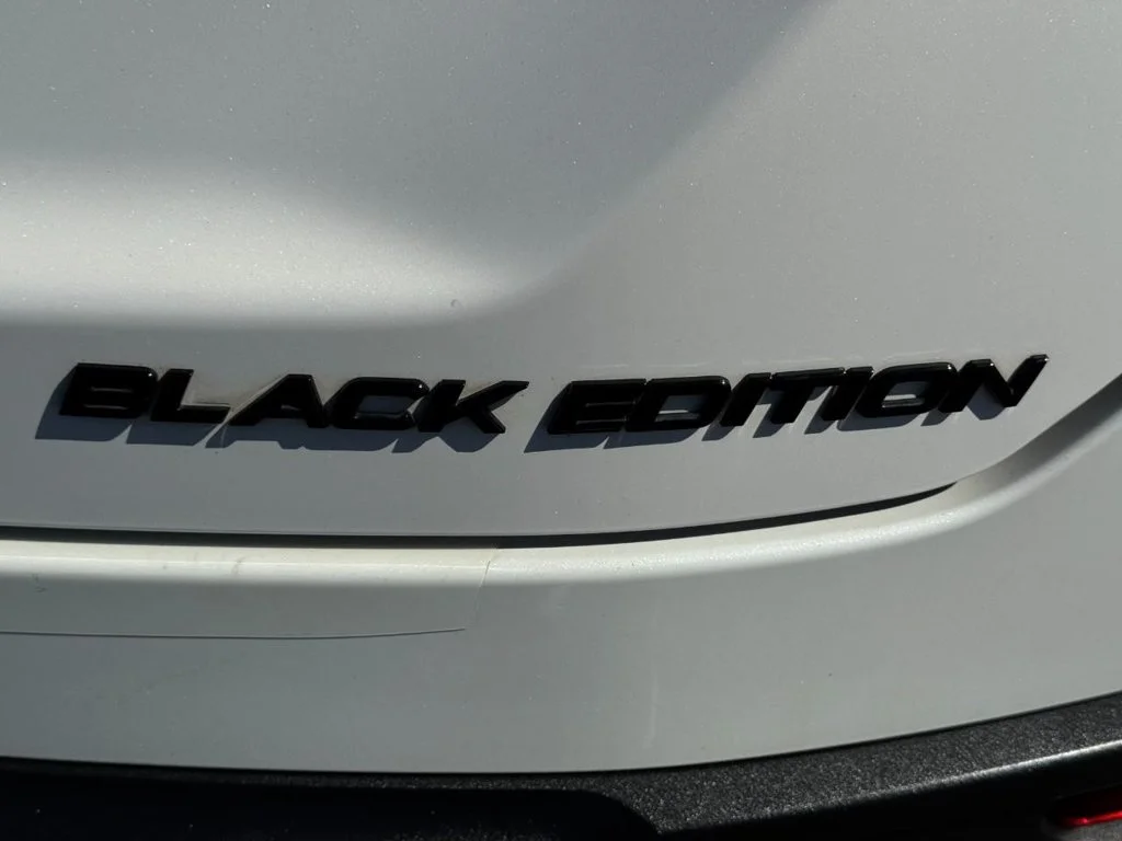 Certified Used 2025 White Honda Black Edition image 5