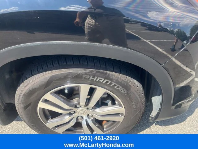 Used 2016 Black Honda EX-L image 5