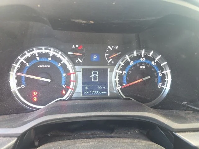Used 2019 White Toyota SR5 Premium image 6