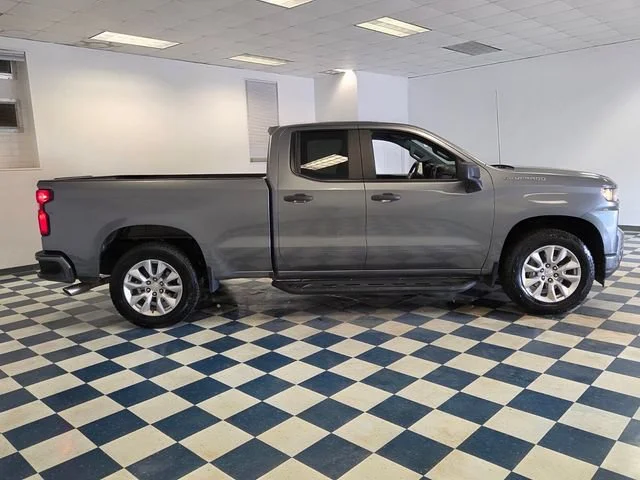 Used 2020 SATIN STEEL METALLIC Chevrolet Custom image 15