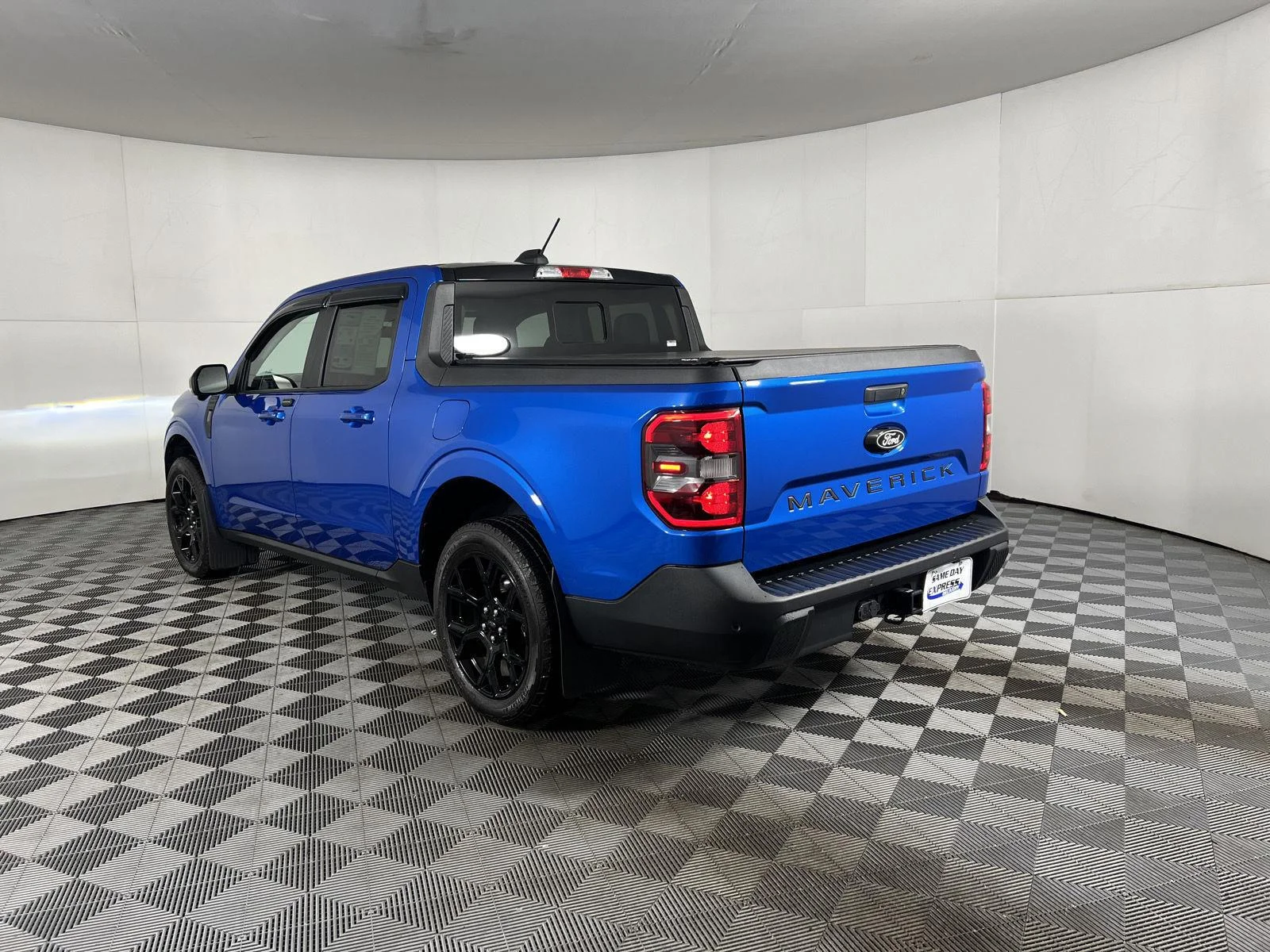 Used 2025 Bl Ford LARIAT image 3