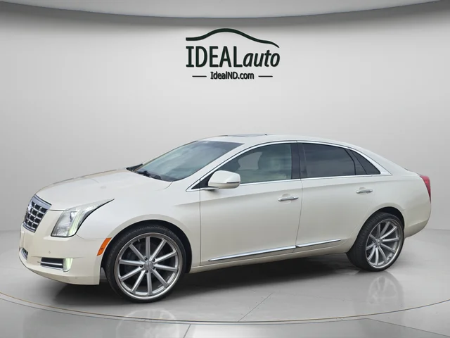 2013 Cadillac XTS 3.6L FWD Premium Collection's photo