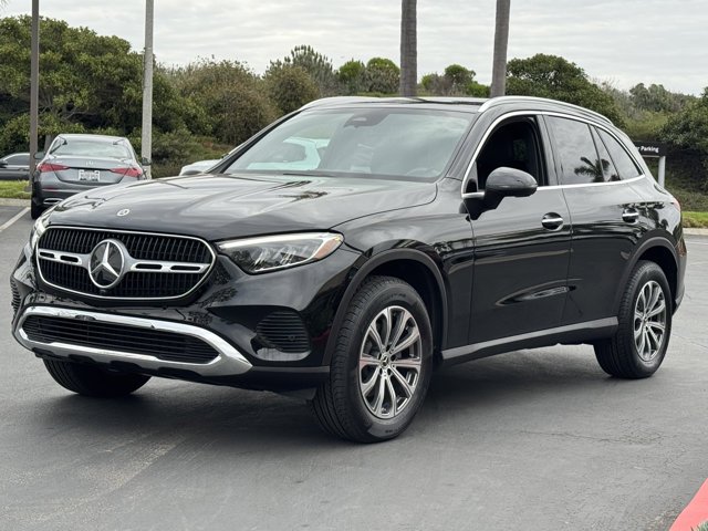 Used 2025 Black Mercedes-Benz GLC 300 image 4