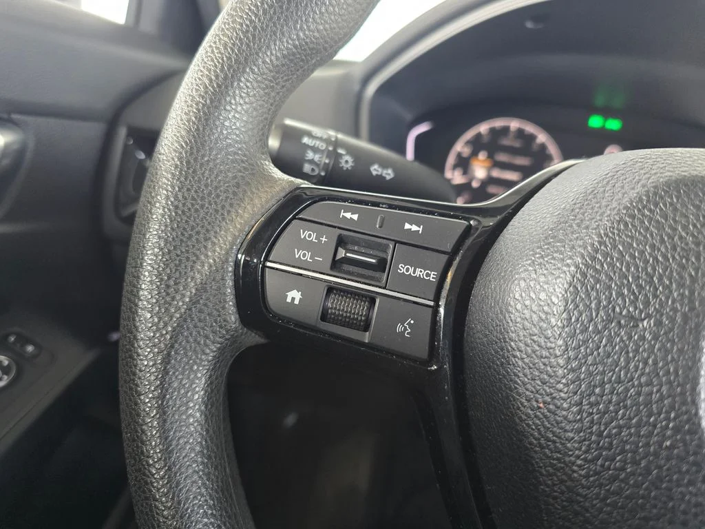 Used 2025 Red Honda LX image 21