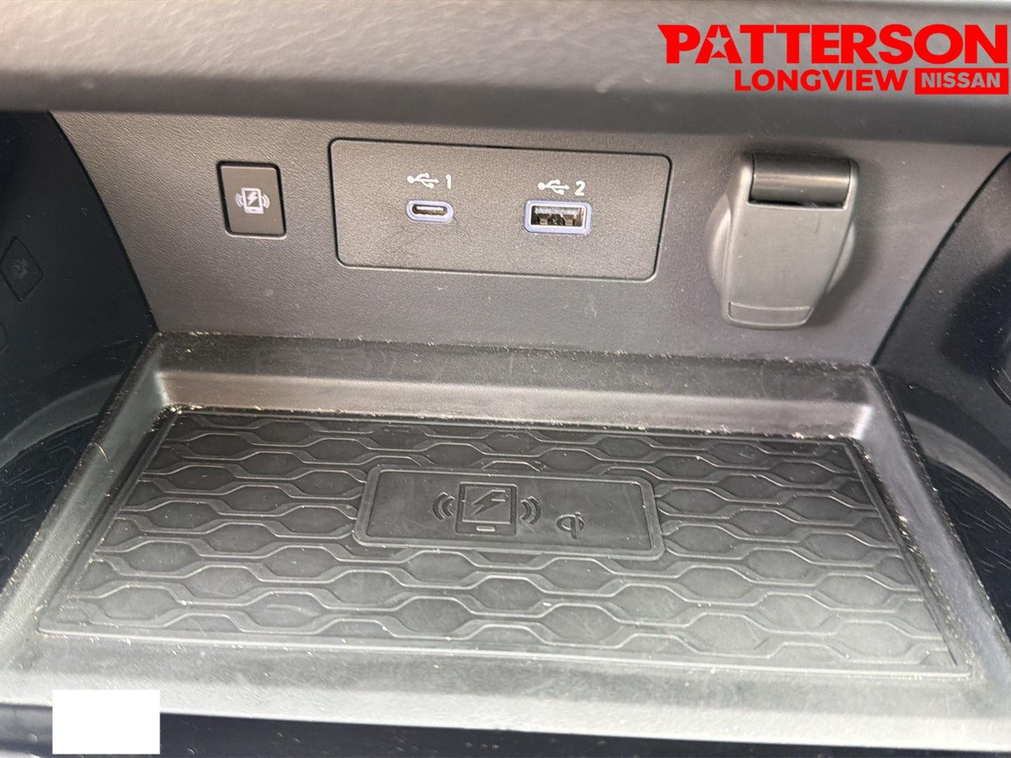 Used 2023 Scarlet Ember Tintcoat Nissan 2.0 SR image 12