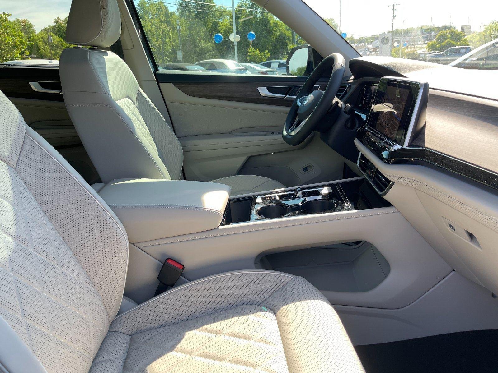New 2026 Pure Gray Volkswagen 2.0T SEL Premium R-Line image 39