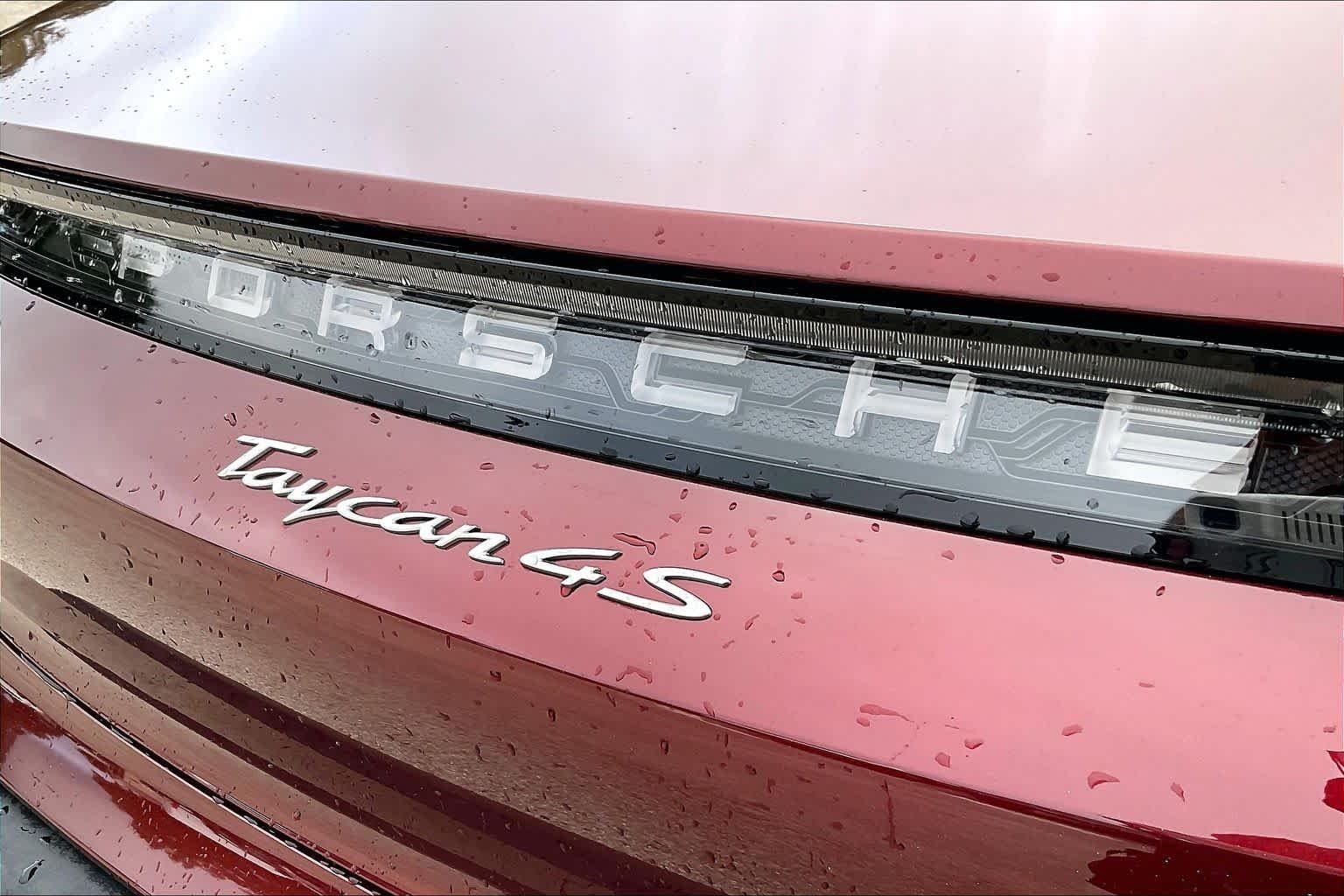 Used 2022 Carmine Red Porsche 4S image 29