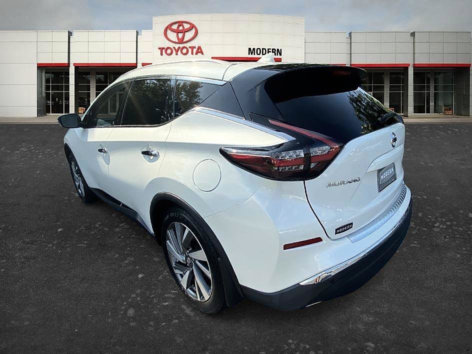 Used 2019 Pearl White Tricoat Nissan SL image 6