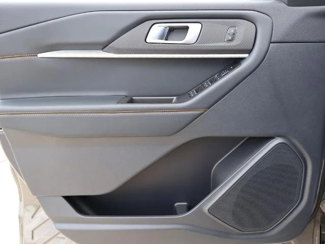 New 2026 Marsh Gray Ford Tremor® image 23