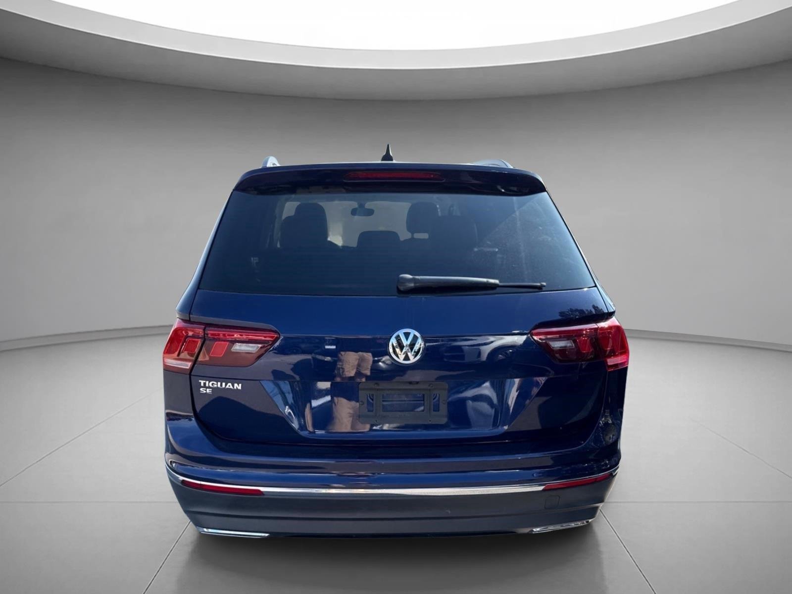 Used 2021 Atlantic Blue Metallic Volkswagen SE image 13