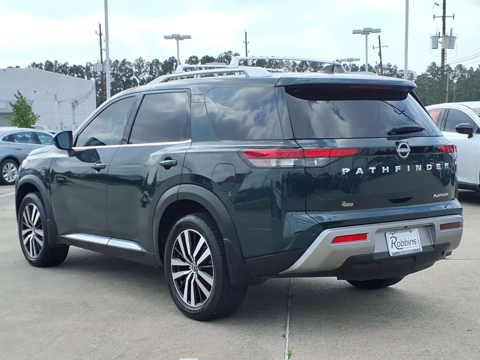 2024 Nissan Pathfinder Platinum - 6