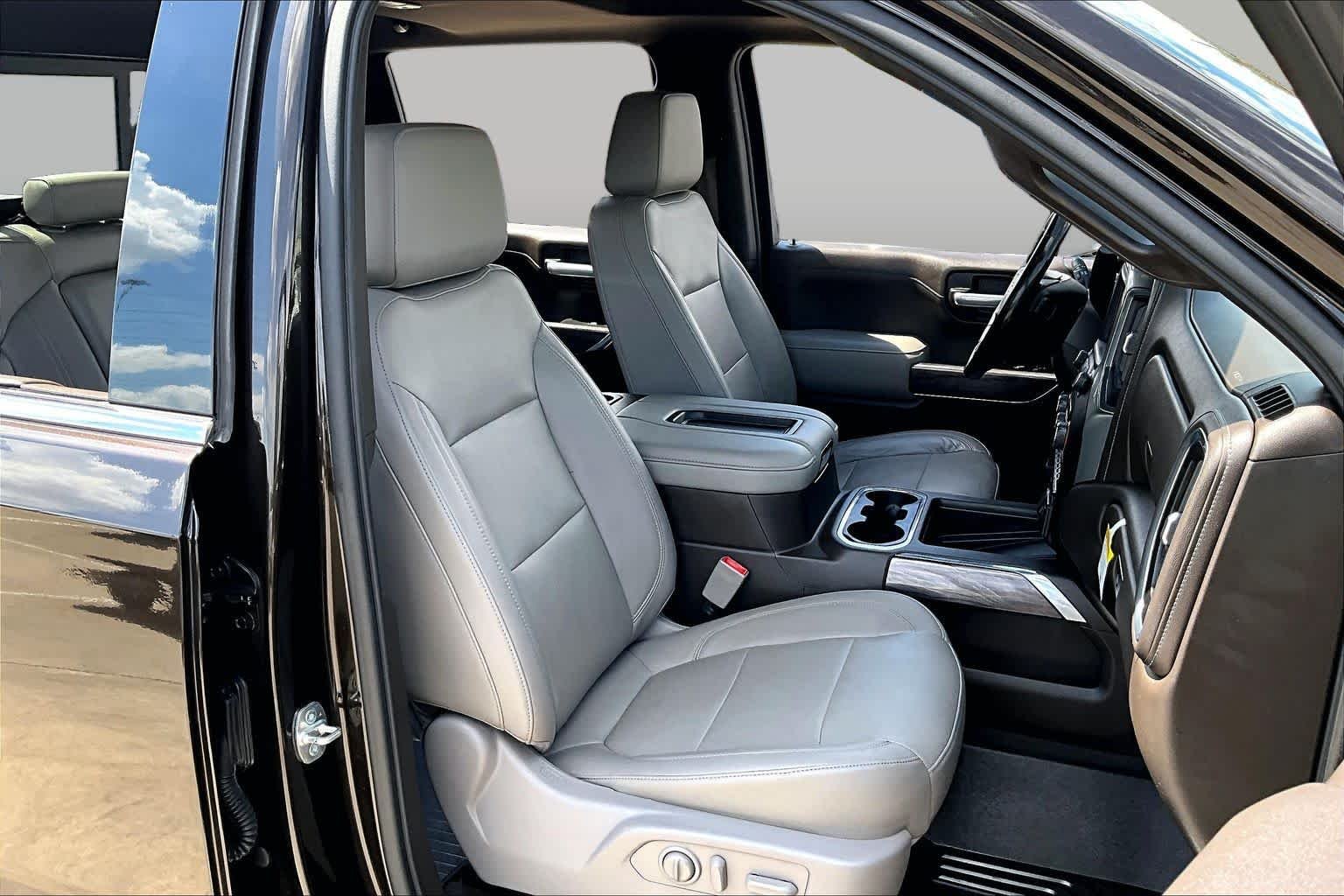 Used 2020 Havana Brown Metallic Chevrolet LTZ image 9
