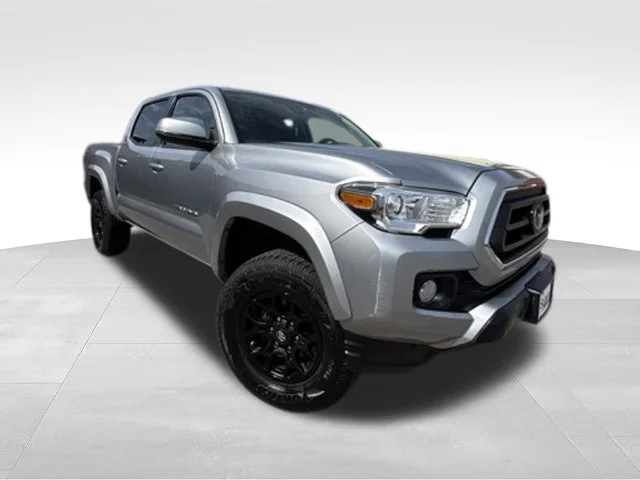 Used 2020 Silver Toyota SR5 image 1