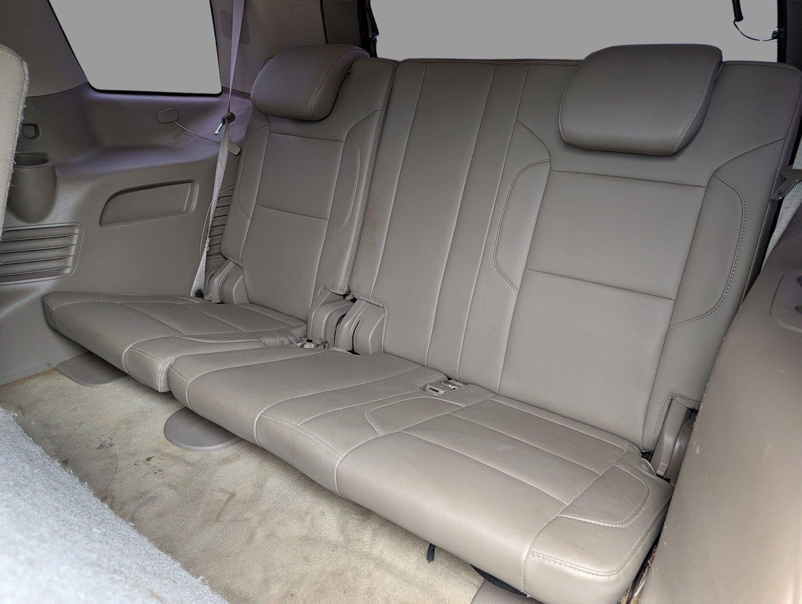 Used 2015 Champagne Silver Metallic Chevrolet LT image 32