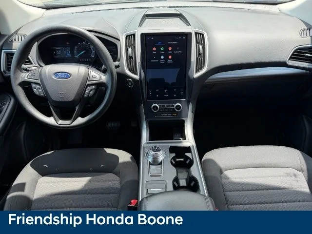 Used 2022 Black Ford SE image 40